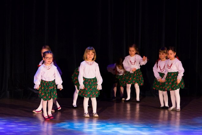 Konkurs taneczny „Tańce z przedszkolami Kurpikami” [ZDJĘCIA] - zdjęcie #103 - eOstroleka.pl