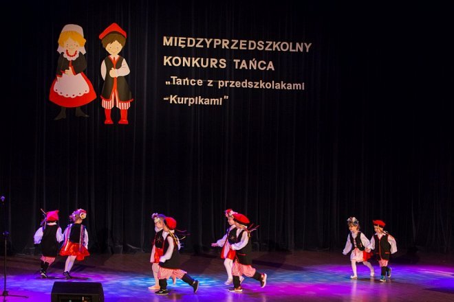 Konkurs taneczny „Tańce z przedszkolami Kurpikami” [ZDJĘCIA] - zdjęcie #113 - eOstroleka.pl