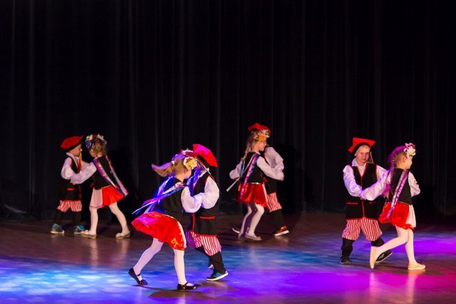 Konkurs taneczny „Tańce z przedszkolami Kurpikami” [ZDJĘCIA] - zdjęcie #117 - eOstroleka.pl