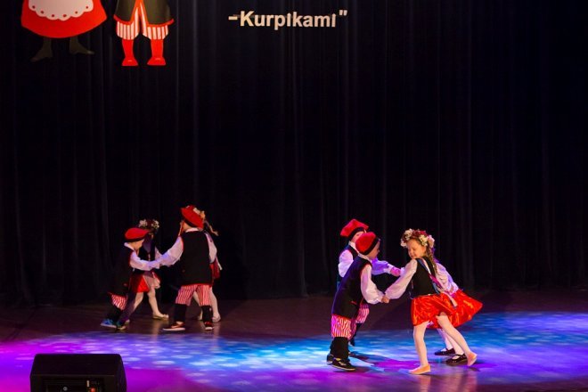 Konkurs taneczny „Tańce z przedszkolami Kurpikami” [ZDJĘCIA] - zdjęcie #56 - eOstroleka.pl