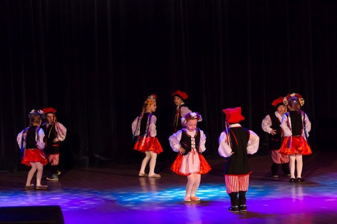 Konkurs taneczny „Tańce z przedszkolami Kurpikami” [ZDJĘCIA] - zdjęcie #64 - eOstroleka.pl