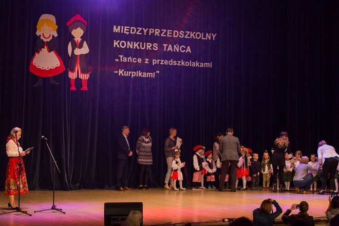 Konkurs taneczny „Tańce z przedszkolami Kurpikami” [ZDJĘCIA] - zdjęcie #7 - eOstroleka.pl