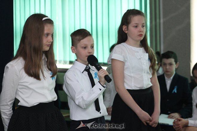 Uczniowie „dziesiątki” wspominali z miłością swojego patrona, św. Jana Pawła II [WIDEO, ZDJĘCIA] - zdjęcie #36 - eOstroleka.pl