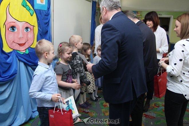 V edycja konkursu literackiego dla przedszkolaków rozstrzygnięta [ZDJĘCIA] - zdjęcie #56 - eOstroleka.pl