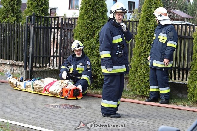 Ćwiczenia ratowniczo-gaśnicze w Nowej Wsi Zachodniej [06.04.2017] - zdjęcie #8 - eOstroleka.pl