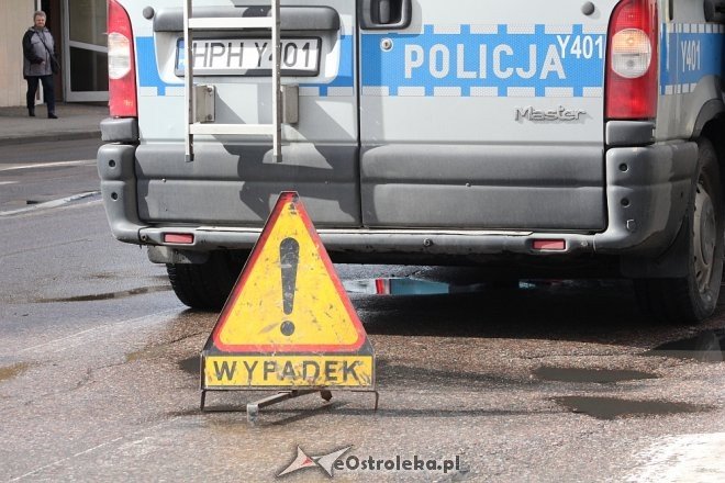 Kolejne wymuszenie i kolizja w centrum Ostrołęki [ZDJĘCIA] - zdjęcie #22 - eOstroleka.pl