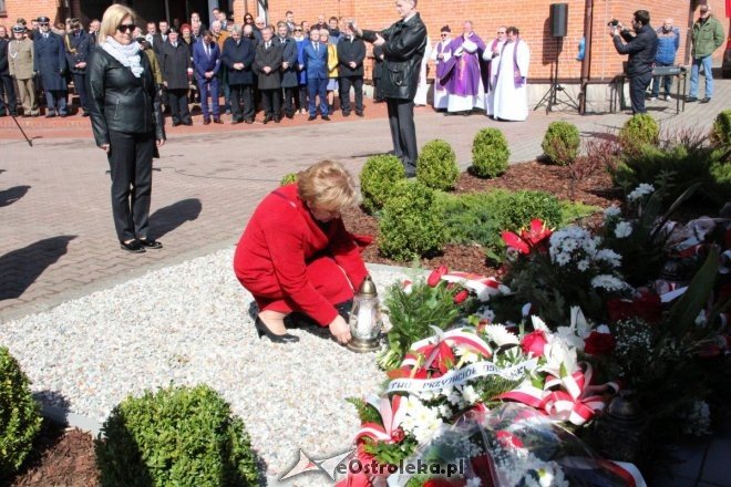 Ostrołęczanie oddali hołd ofiarom Zbrodni Katyńskiej i katastrofy pod Smoleńskiem [ZDJĘCIA] - zdjęcie #97 - eOstroleka.pl