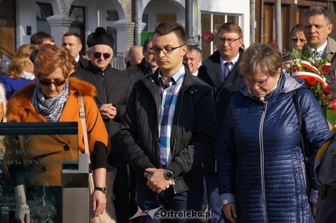Miejskie obchody 7. rocznicy katastrofy pod Smoleńskiem [10.04.2017] - zdjęcie #56 - eOstroleka.pl