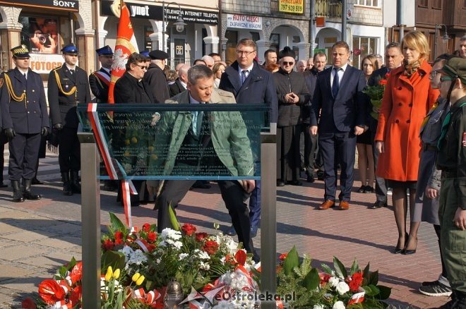 Miejskie obchody 7. rocznicy katastrofy pod Smoleńskiem [10.04.2017] - zdjęcie #54 - eOstroleka.pl