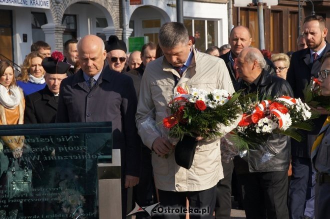 Miejskie obchody 7. rocznicy katastrofy pod Smoleńskiem [10.04.2017] - zdjęcie #48 - eOstroleka.pl