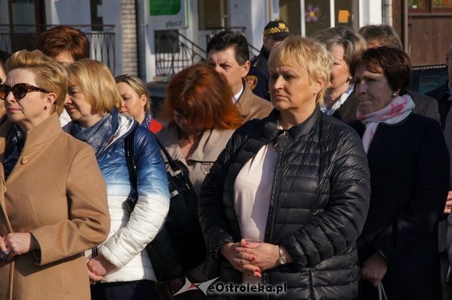 Miejskie obchody 7. rocznicy katastrofy pod Smoleńskiem [10.04.2017] - zdjęcie #28 - eOstroleka.pl