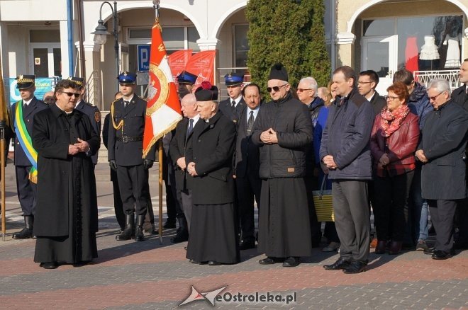 Miejskie obchody 7. rocznicy katastrofy pod Smoleńskiem [10.04.2017] - zdjęcie #9 - eOstroleka.pl