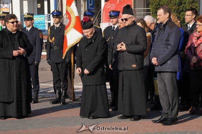 Miejskie obchody 7. rocznicy katastrofy pod Smoleńskiem [10.04.2017] - zdjęcie #7 - eOstroleka.pl