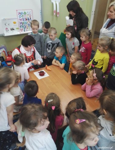 Warsztaty wielkanocne dla przedszkolaków z Dylewa [ZDJĘCIA] - zdjęcie #3 - eOstroleka.pl