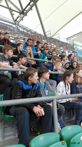 Uczniowie z gminy Kadzidło na stadionie Legii Warszawa [ZDJĘCIA] - zdjęcie #14 - eOstroleka.pl