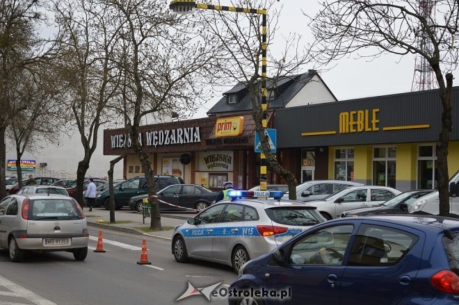Ostrołęka: Potrącenie pieszej przy ulicy Goworowskiej [ZDJĘCIA] - zdjęcie #1 - eOstroleka.pl