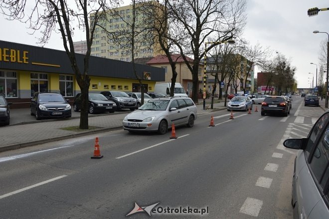 Ostrołęka: Potrącenie pieszej przy ulicy Goworowskiej [ZDJĘCIA] - zdjęcie #9 - eOstroleka.pl