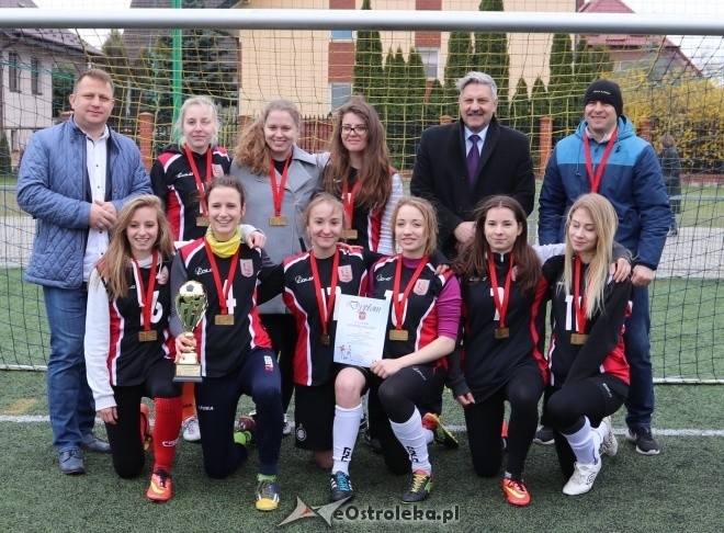 Mistrzostwa Ostrołęki szkół średnich - piłka nożna kobiet [21.04.2017] - zdjęcie #1 - eOstroleka.pl
