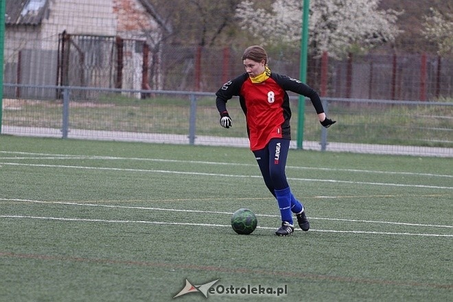 Mistrzostwa Ostrołęki szkół średnich - piłka nożna kobiet [21.04.2017] - zdjęcie #8 - eOstroleka.pl