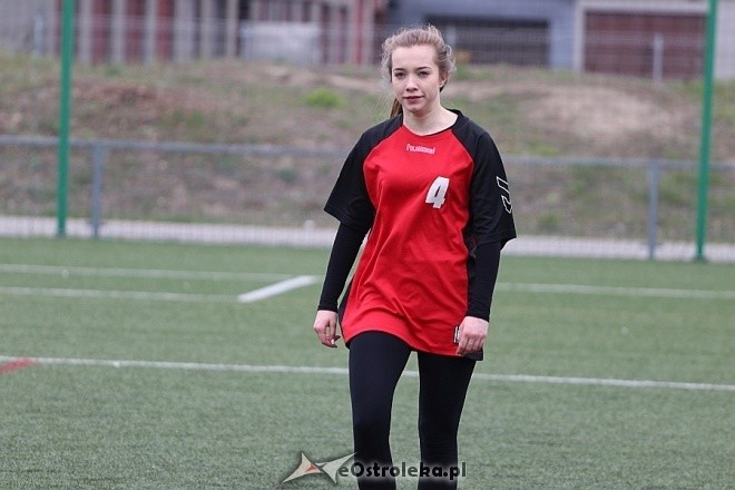 Mistrzostwa Ostrołęki szkół średnich - piłka nożna kobiet [21.04.2017] - zdjęcie #14 - eOstroleka.pl