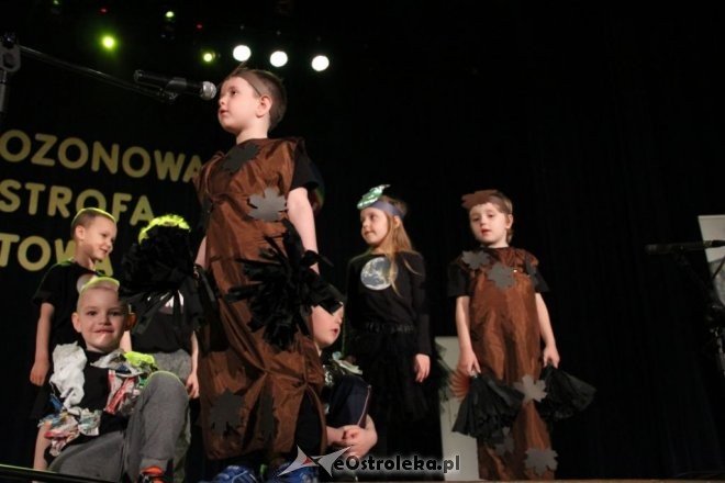 XV Przegląd Dziecięcej Ekologicznej Twórczości Scenicznej [ZDJĘCIA] - zdjęcie #12 - eOstroleka.pl