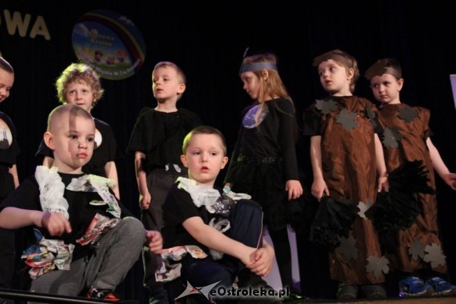 XV Przegląd Dziecięcej Ekologicznej Twórczości Scenicznej [ZDJĘCIA] - zdjęcie #8 - eOstroleka.pl
