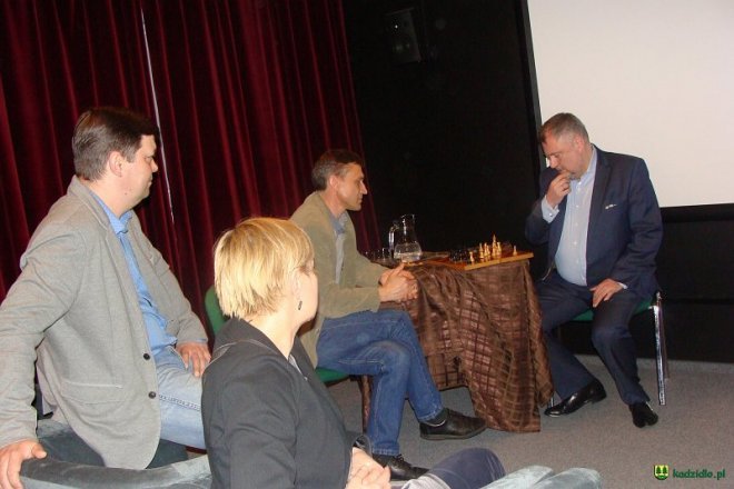 Spotkanie z Jackiem Gdańskim w „Kinie za Rogiem” w kadzidle [ZDJĘCIA] - zdjęcie #80 - eOstroleka.pl
