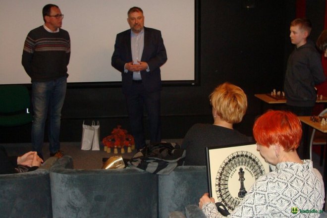 Spotkanie z Jackiem Gdańskim w „Kinie za Rogiem” w kadzidle [ZDJĘCIA] - zdjęcie #10 - eOstroleka.pl