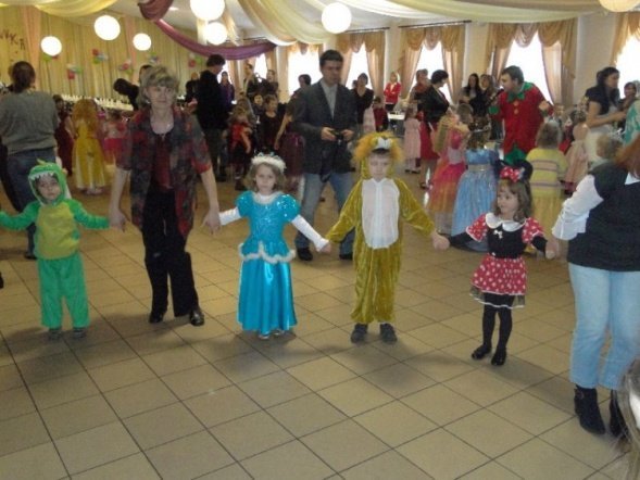 Bicie rekodru Disneya (31.01.2010) - zdjęcie #9 - eOstroleka.pl
