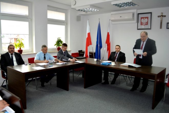 Wójt gminy Łyse z absolutorium za wykonanie budżetu [ZDJĘCIA] - zdjęcie #1 - eOstroleka.pl