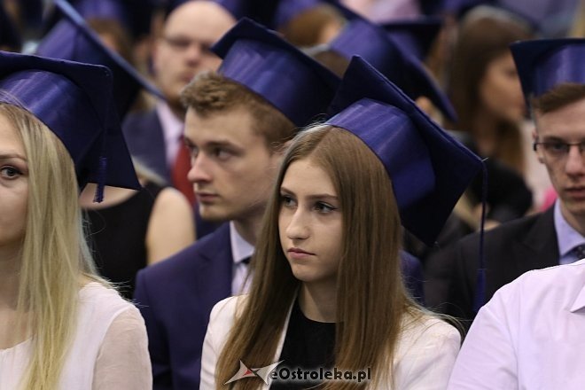 Zakończenie roku szkolnego klas maturalnych w III LO [27.04.2017] - zdjęcie #23 - eOstroleka.pl