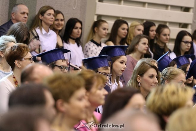 Zakończenie roku szkolnego klas maturalnych w III LO [27.04.2017] - zdjęcie #32 - eOstroleka.pl