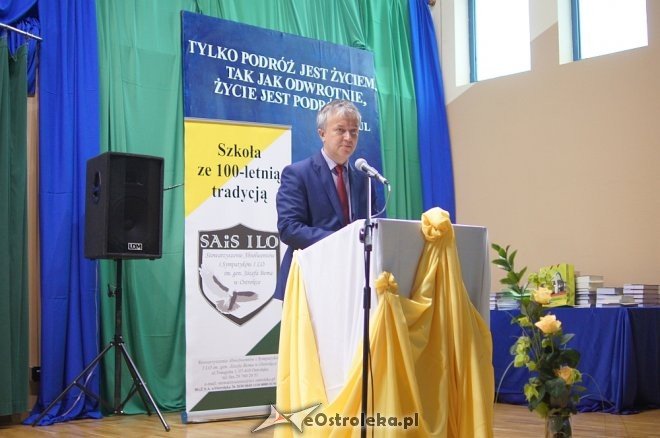 Zakończenie roku szkolnego w I LO w Ostrołęce [28.04.2017] - zdjęcie #3 - eOstroleka.pl