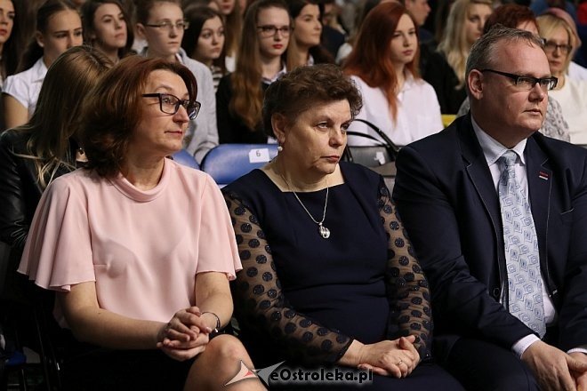 Zakończenie roku szkolnego dla klas maturalnych ZSZ 4 [28.04.2017] - zdjęcie #5 - eOstroleka.pl