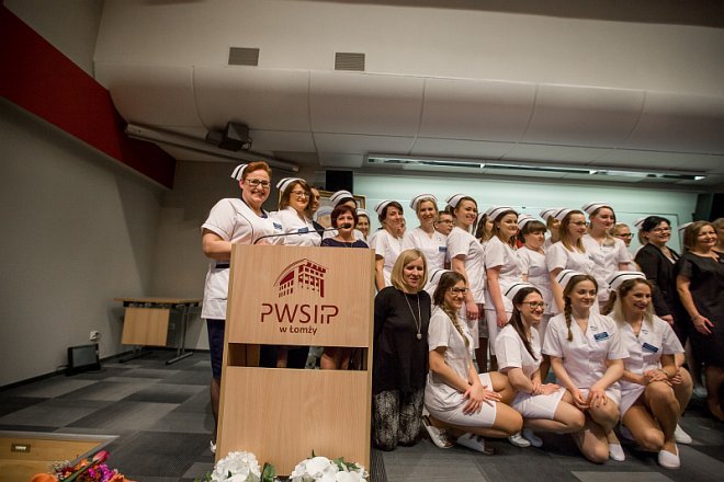 Czepkowanie na PWSIiP  - zdjęcie #1 - eOstroleka.pl