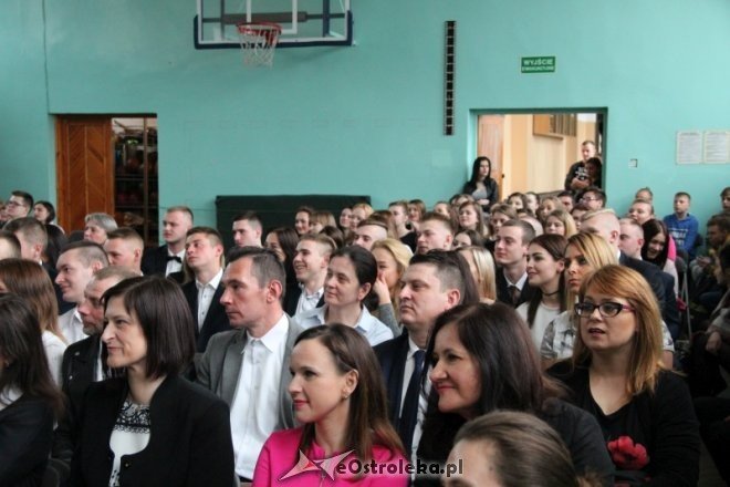 Zakończenie roku szkolnego klas maturalnych w ZSZ nr 2 [28.04.2017] - zdjęcie #43 - eOstroleka.pl