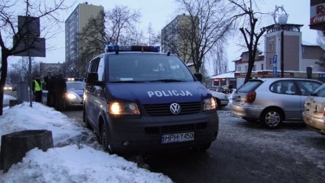Kolizja z radiowozem (02.02.2010) - zdjęcie #13 - eOstroleka.pl