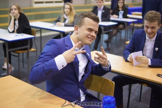 Ruszył maturalny maraton. Dziś egzamin z języka polskiego [ZDJĘCIA] - zdjęcie #82 - eOstroleka.pl