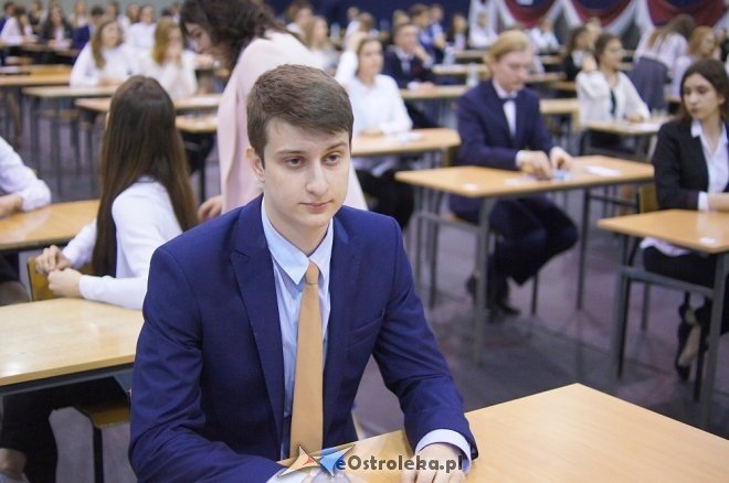 Ruszył maturalny maraton. Dziś egzamin z języka polskiego [ZDJĘCIA] - zdjęcie #75 - eOstroleka.pl