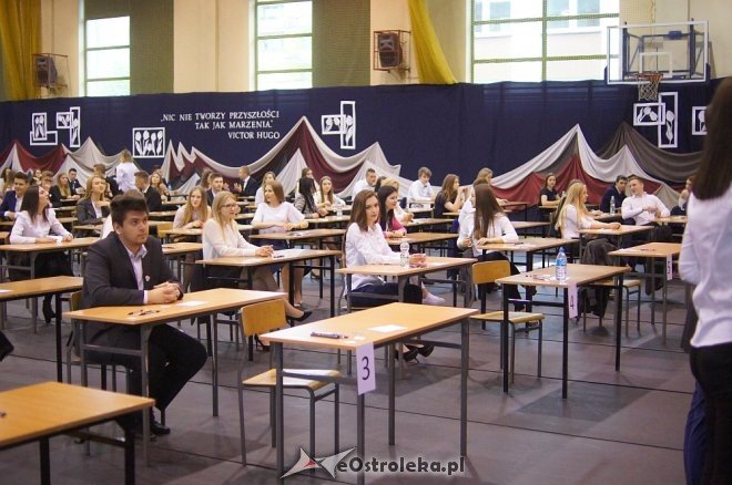 Ruszył maturalny maraton. Dziś egzamin z języka polskiego [ZDJĘCIA] - zdjęcie #32 - eOstroleka.pl