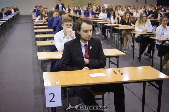 Ruszył maturalny maraton. Dziś egzamin z języka polskiego [ZDJĘCIA] - zdjęcie #29 - eOstroleka.pl