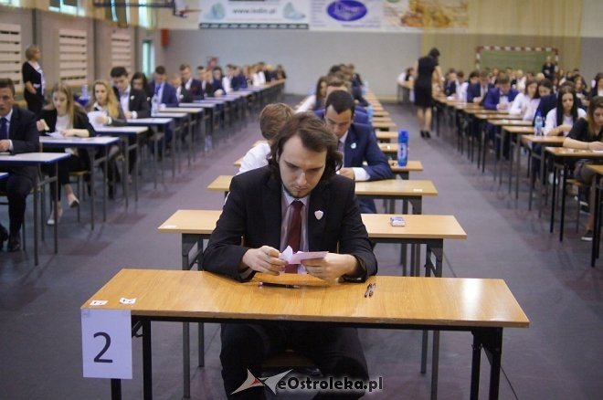 Ruszył maturalny maraton. Dziś egzamin z języka polskiego [ZDJĘCIA] - zdjęcie #5 - eOstroleka.pl