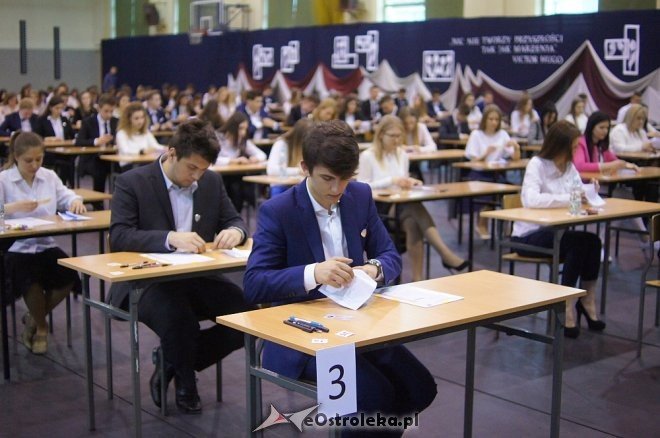 Ruszył maturalny maraton. Dziś egzamin z języka polskiego [ZDJĘCIA] - zdjęcie #3 - eOstroleka.pl