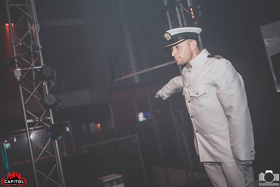 Erotyczne Show w wykonaniu Niepokornych w Clubie Capitol [ZDJĘCIA] - zdjęcie #18 - eOstroleka.pl