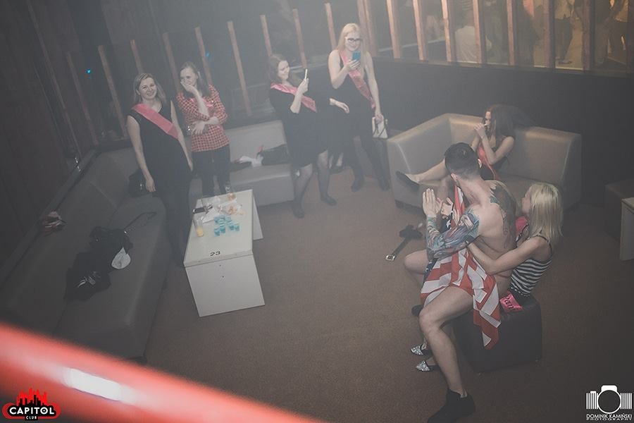 Erotyczne Show w wykonaniu Niepokornych w Clubie Capitol [ZDJĘCIA] - zdjęcie #3 - eOstroleka.pl