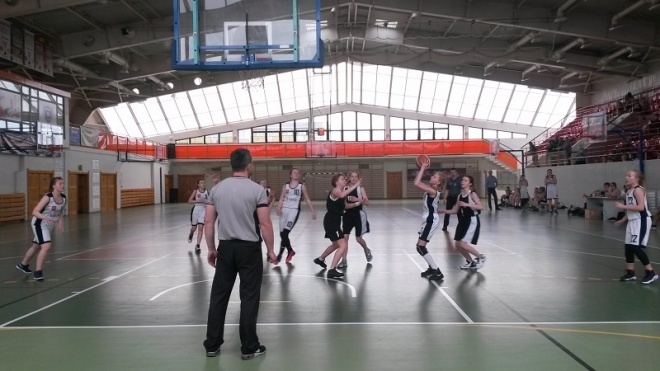 Koszykarki Unii Basket Ostrołęka na turnieju w Łomży - zdjęcie #2 - eOstroleka.pl