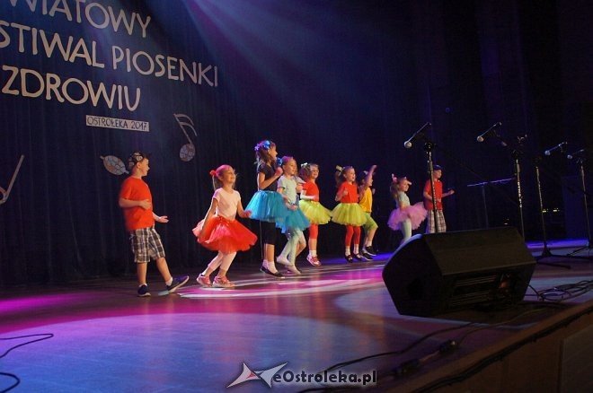 XI edycja Powiatowego Festiwalu Piosenki o Zdrowiu [09.05.2017] - zdjęcie #17 - eOstroleka.pl