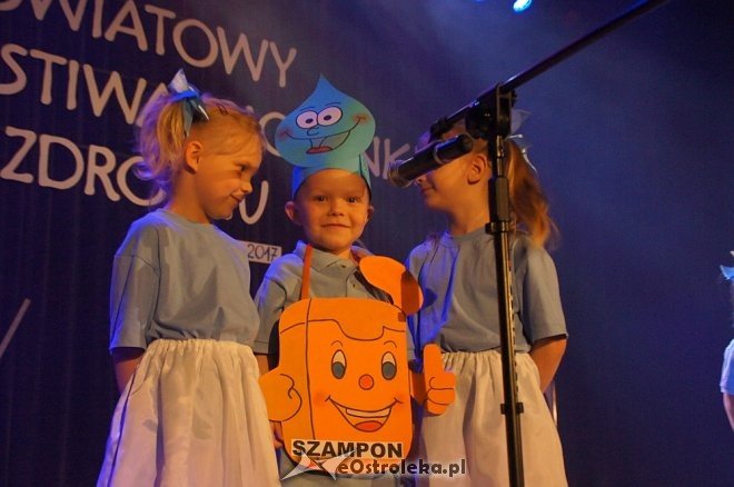 XI edycja Powiatowego Festiwalu Piosenki o Zdrowiu [09.05.2017] - zdjęcie #47 - eOstroleka.pl