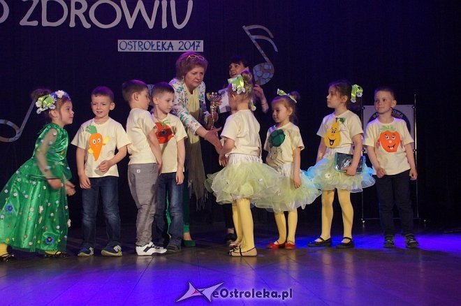 XI edycja Powiatowego Festiwalu Piosenki o Zdrowiu [09.05.2017] - zdjęcie #38 - eOstroleka.pl
