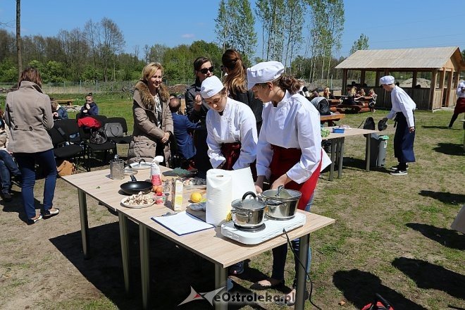 Gotowanie z gwiazdami w Centrum Multimedialnym Natura [12.05.2017] - zdjęcie #1 - eOstroleka.pl